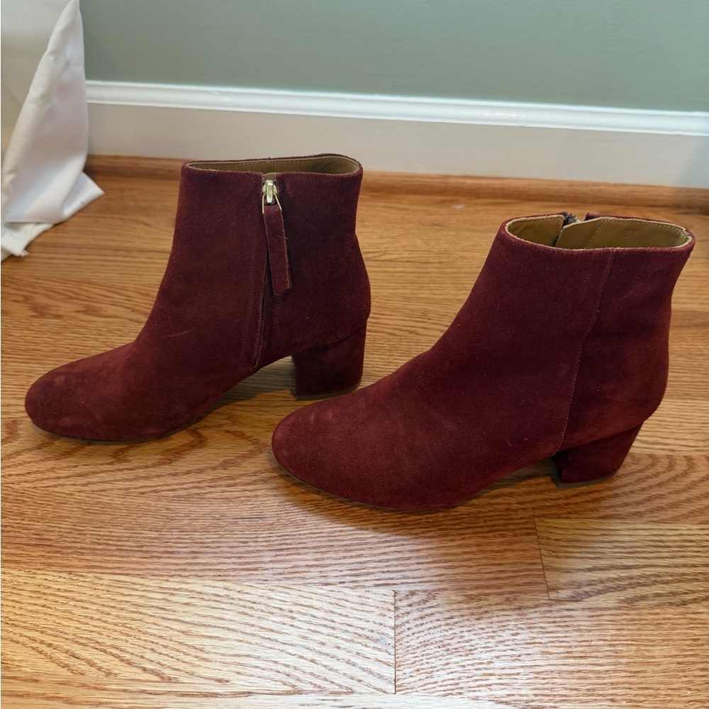 Elegant Burgundy Suede Ankle Boots